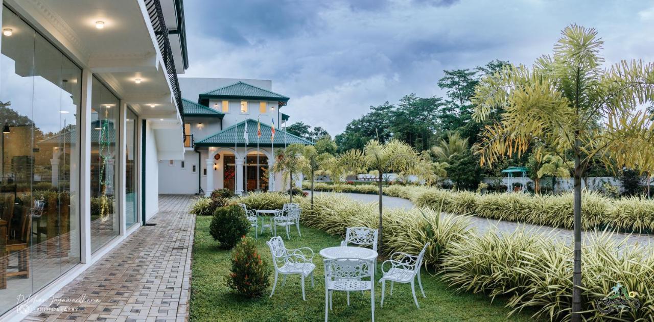 Lakegala Resort Matale Eksteriør bilde